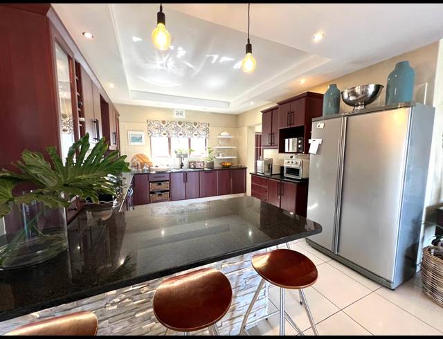 4 BEDROOM HOUSE FOR SALE IN FREELAND PARK